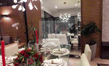VENTA DE HERMOSO DUPLEX EN MONTERRICO CHICO, SURCO