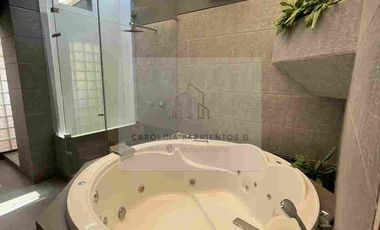 VENTA DE HERMOSO DUPLEX EN MONTERRICO CHICO, SURCO