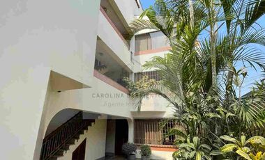 VENTA DE HERMOSO DUPLEX EN MONTERRICO CHICO, SURCO