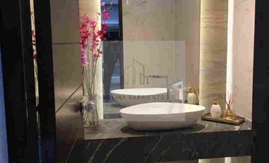 VENTA DE HERMOSO DUPLEX EN MONTERRICO CHICO, SURCO