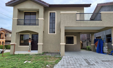 2-Storey House with 3-Bedrooms for Sale in Ponticelli Gardens, Bacoor, Cavite