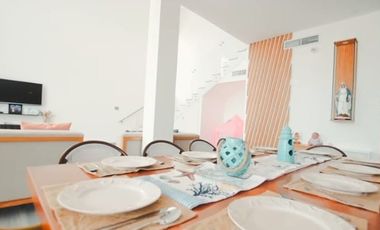 Hermosa Casa con Vista al Mar en Playa Pacoa