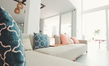 Hermosa Casa con Vista al Mar en Playa Pacoa