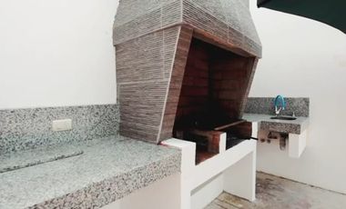 Hermosa Casa con Vista al Mar en Playa Pacoa