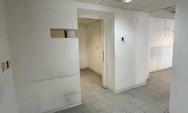 LOCAL COMERCIAL EN ESQUINA SOBRE AVE PRINCIPAL Y EXCELENTE SECTOR