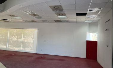 LOCAL COMERCIAL EN ESQUINA SOBRE AVE PRINCIPAL Y EXCELENTE SECTOR