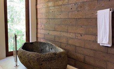 CASA EN VENTA EN SAYULITA.