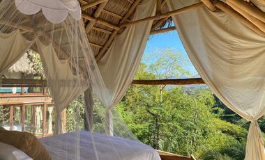 CASA EN VENTA EN SAYULITA.