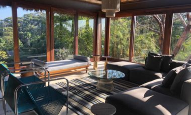 CASA EN VENTA EN SAYULITA.