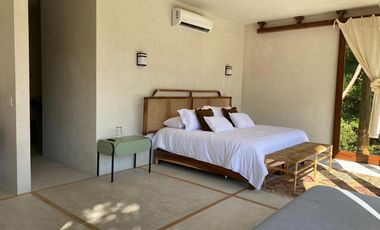 CASA EN VENTA EN SAYULITA.