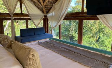 CASA EN VENTA EN SAYULITA.