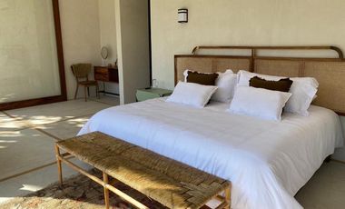 CASA EN VENTA EN SAYULITA.