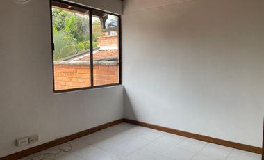 44876 Casa Independiente en arriendo en el sector Mesa