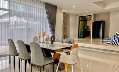 Luxury house for sale, Pool Villa, Phahonyothin 56, Sai Mai, Bangkok.