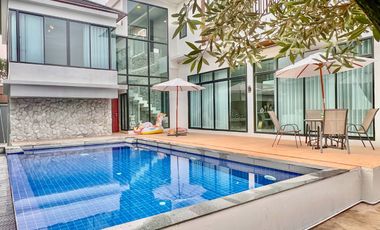 Luxury house for sale, Pool Villa, Phahonyothin 56, Sai Mai, Bangkok.
