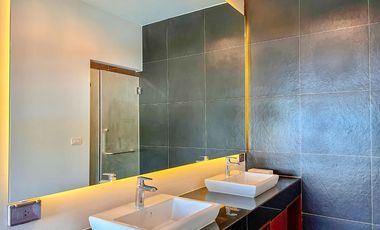 Luxury house for sale, Pool Villa, Phahonyothin 56, Sai Mai, Bangkok.