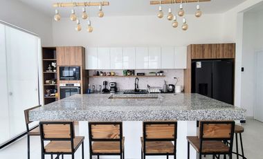 Alquiler Semanal - Casa de Playa en Condominio Chinchaycamac - Chincha