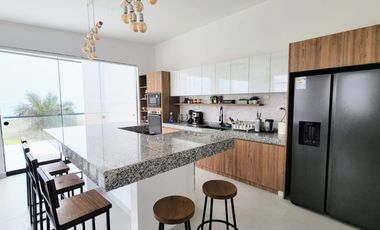 Alquiler Semanal - Casa de Playa en Condominio Chinchaycamac - Chincha