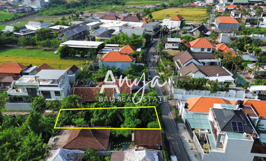Dijual Tanah seluas 2,34 Are lokasi premium pinggir jalan raya di Canggu Bali