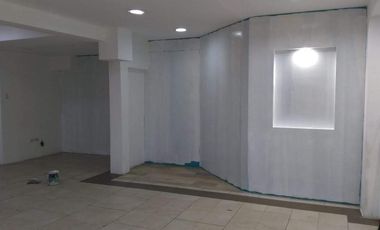 Urdesa, Renta Local Comercial de 800 m² en Vía Principal