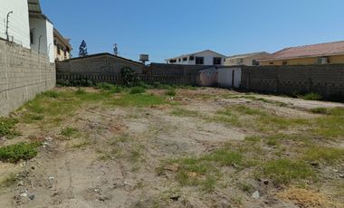 Terreno en Venta en Salinas Atrás de Hotel Colón