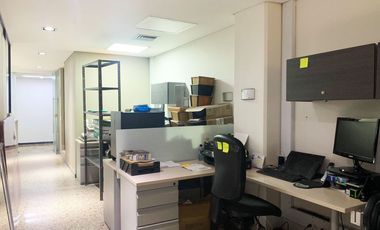PR20218 Oficina en venta en el sector Manila
