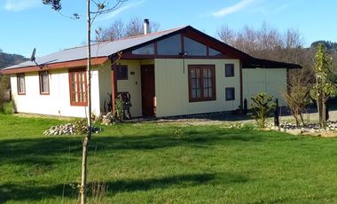 Casa en Parcela ubicada a 3 km de Lanco excelente conectividad a orillas de la Ruta 5 Sur