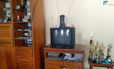 Strategic cheap house in the center of Sumedang city