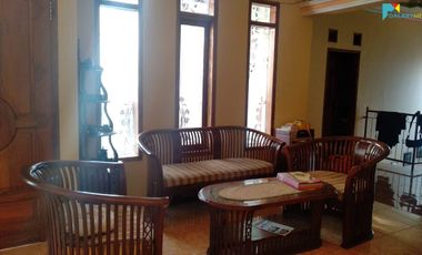 Strategic cheap house in the center of Sumedang city