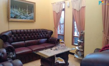 Strategic cheap house in the center of Sumedang city