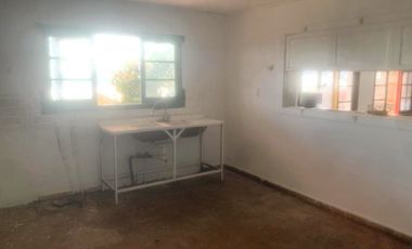 Gran terreno y casa Frente A Playa Chica