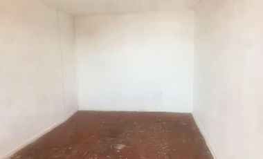 Gran terreno y casa Frente A Playa Chica