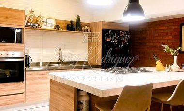 CASA EN RENTA, RESIDENCIAL SAN ÁNGEL,UNA PLANTA, 3 REC CON BAÑO, SIN MUEBLES, TERRAZA
