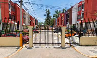 CASA EN PRIVADA SIERRA ORIZABA, COL. JOYAS DE CUAUTITLAN, CUAUTITLAN. ¡NO CREDITOS!