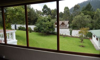 Alquiler de casa grande en Guápulo, para vivienda, oficinas o usos varios.