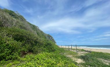 TERRENOS A PIE DE PLAYA CERCA DE HUATULCO