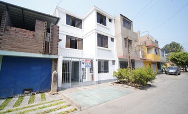VENTA DE CASA EN ATE 3 PISOS AT.115M2 - AC.283M2