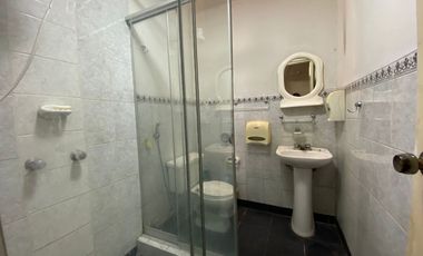 VENTA DE CASA EN ATE 3 PISOS AT.115M2 - AC.283M2