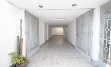 VENTA DE CASA EN ATE 3 PISOS AT.115M2 - AC.283M2
