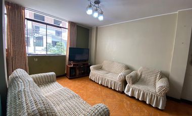 VENTA DE CASA EN ATE 3 PISOS AT.115M2 - AC.283M2