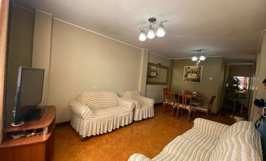 VENTA DE CASA EN ATE 3 PISOS AT.115M2 - AC.283M2