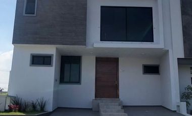 Casa nueva en venta en Argenta 67, Zapopan Jal