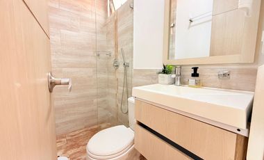 Amoblado Hermoso apartamento piso 4 laureles - Medellin