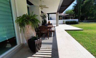 SE VENDE CASA DE UN PISO,CON 4 RECAMARAS Y VISTA AL CAMPO DE GOLF