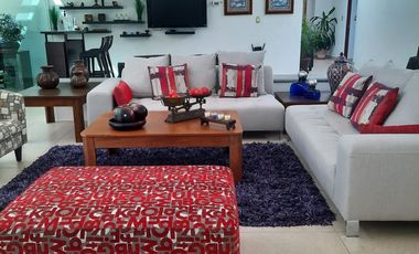SE VENDE CASA DE UN PISO,CON 4 RECAMARAS Y VISTA AL CAMPO DE GOLF
