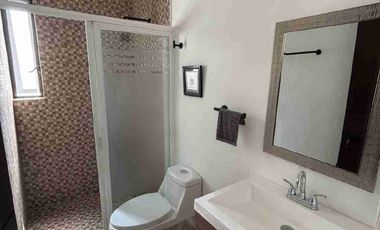 Condominio en venta de sólo 5 casas nuevas en Pedregal de las fuentes.