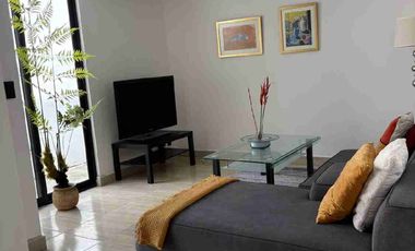 Condominio en venta de sólo 5 casas nuevas en Pedregal de las fuentes.