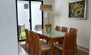 Condominio en venta de sólo 5 casas nuevas en Pedregal de las fuentes.