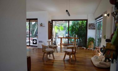 CASA EN VENTA | FRENTE AL CAMPO DE GOLF IXTAPA ZIHUATANEJO