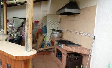 Hermosa casa en venta en la Urbanización Molinos del Viento sector Valle de los Chillos